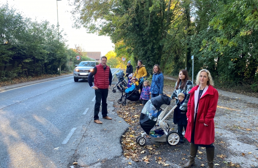 Steve Brine MP with parents and headteacher, Nicola Wells, on Andover Road