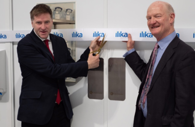 Steve Brine MP and Lord Willetts ribbon cutting