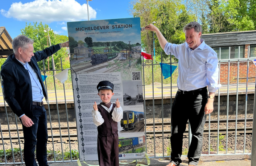 Steve Brine MP unveiling the information board