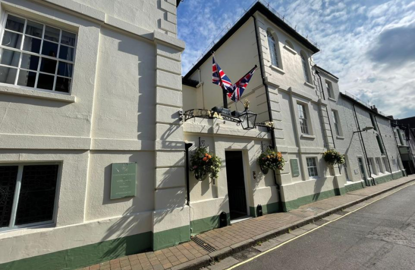 Win Royal Hotel alt photo