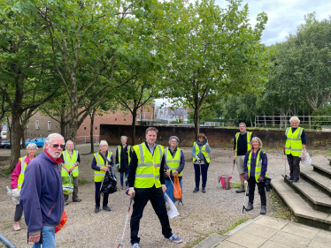 Litter pickers 1