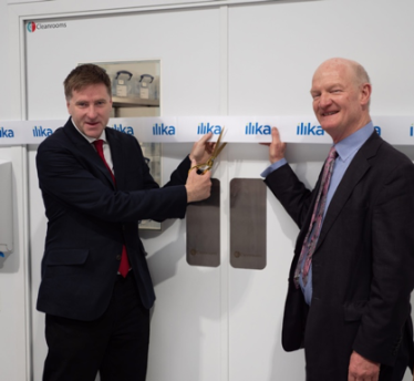 Steve Brine MP and Lord Willetts ribbon cutting
