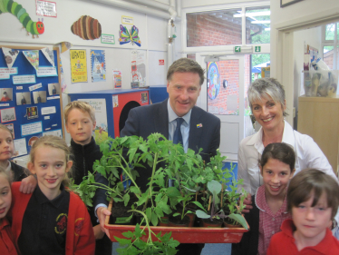 Pictured; Steve Brine MP with Head Teacher Ms. Alison Driver and members of the Compton All Saints “Green Team”. 