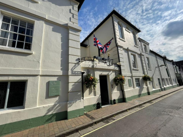 Win Royal Hotel alt photo
